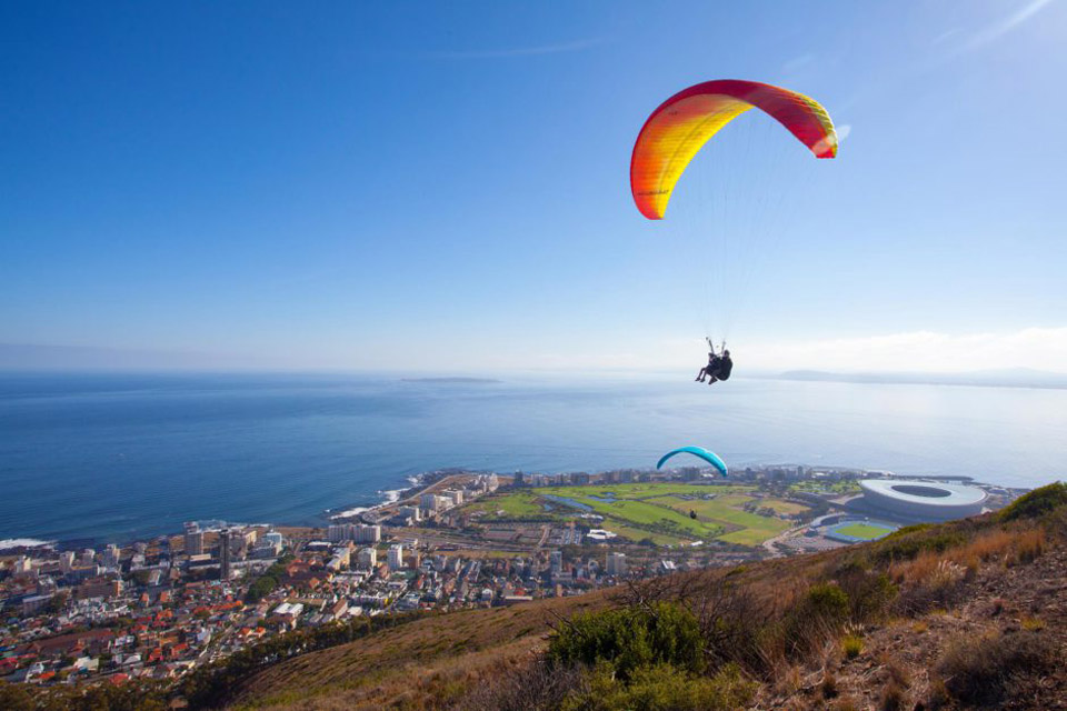 Why Cape Town Is The Best Place To Paraglide